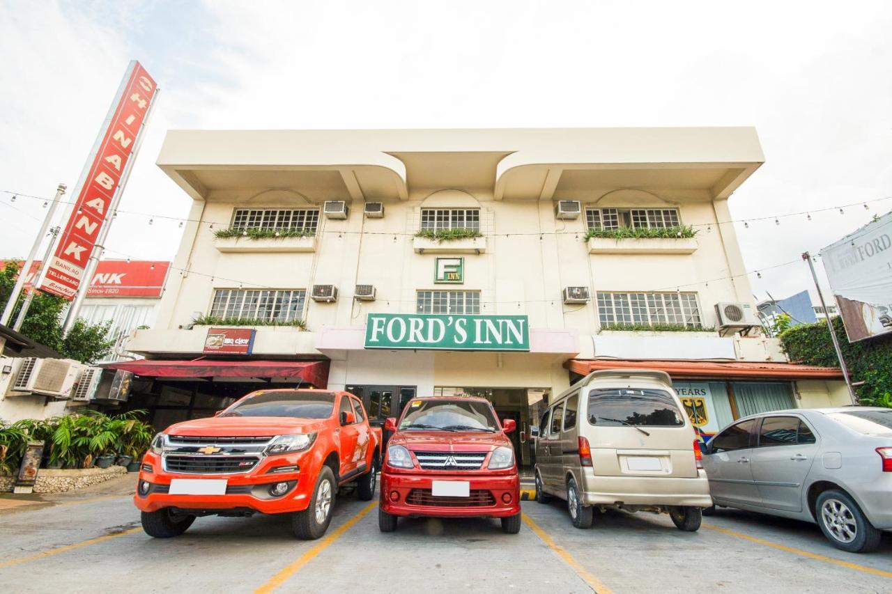 Vaccinated Staff - Oyo 465 Ford'S Inn Cebu Luaran gambar
